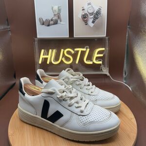 VEJA Campo Bicolor Leather Low-Top Sneakers White/Black Womens Sz 8